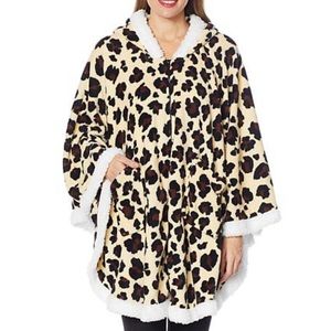 Angel Wrap Lightweight Hooded Sherpa Trimmed Full Zipper Closure Leopard NWT